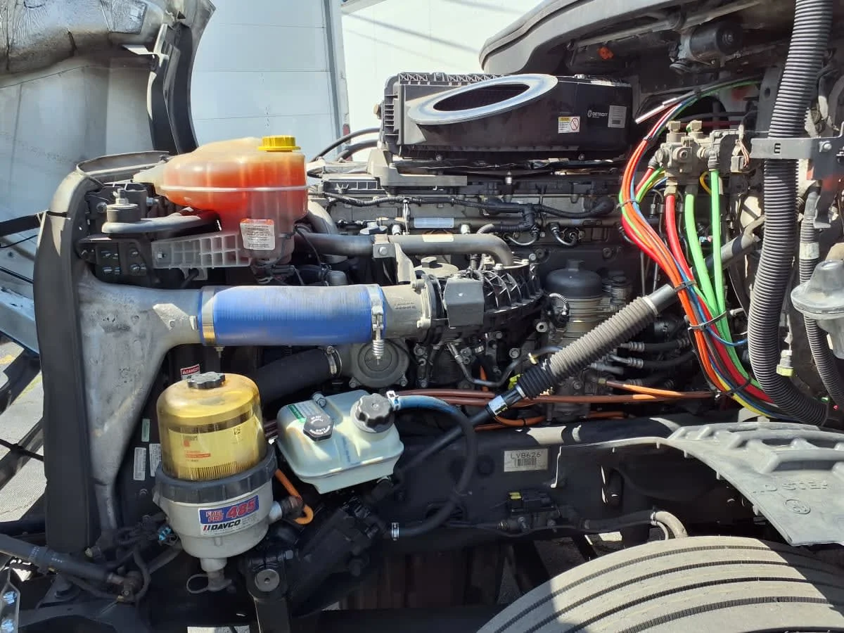 2020 Freightliner Cascadia in Doraville, GA — photo 8