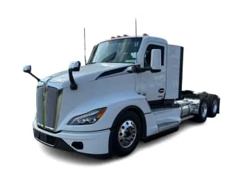 2025 Kenworth T680 in Richfield, OH