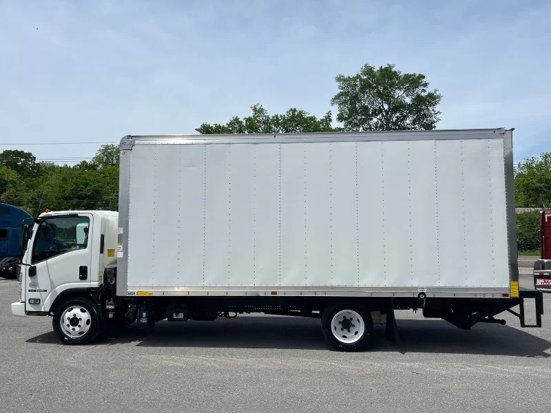 2023 Isuzu in Knoxville, TN — photo 9