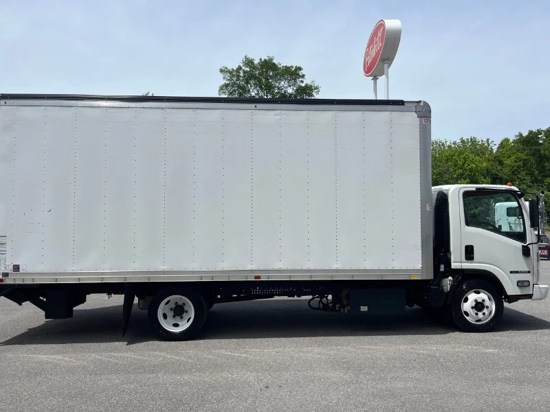 2023 Isuzu in Knoxville, TN — photo 10