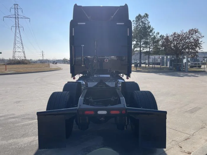 2022 Peterbilt 389 - image 11