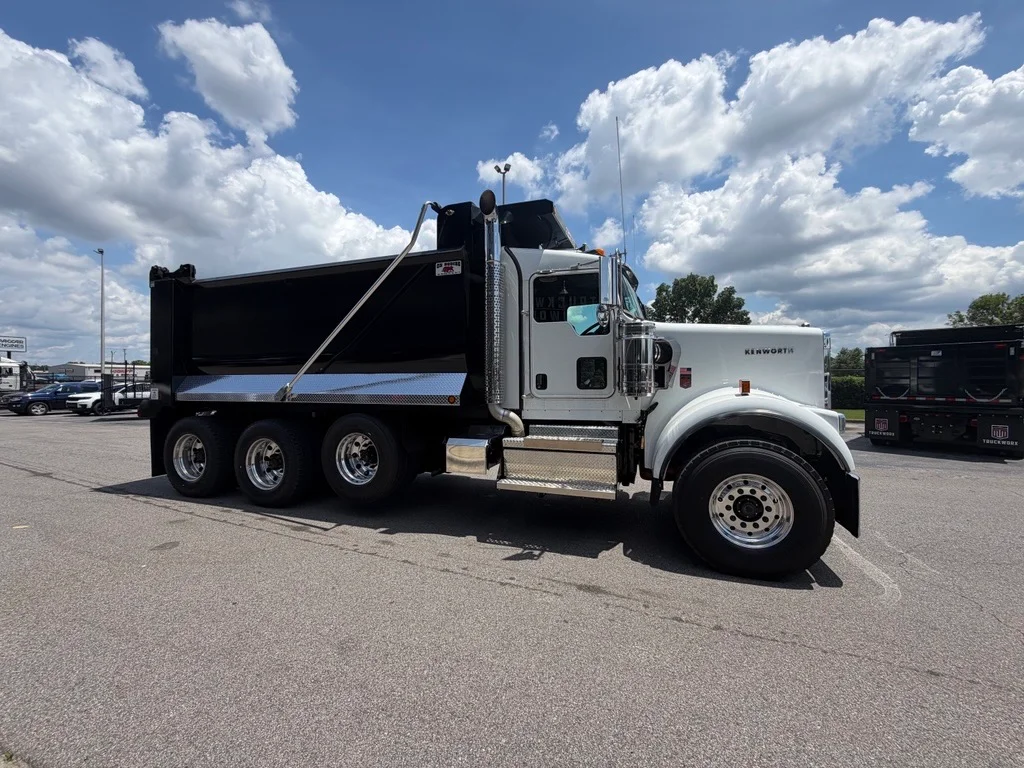 2027 Kenworth W900 in Birmingham, AL — photo 4