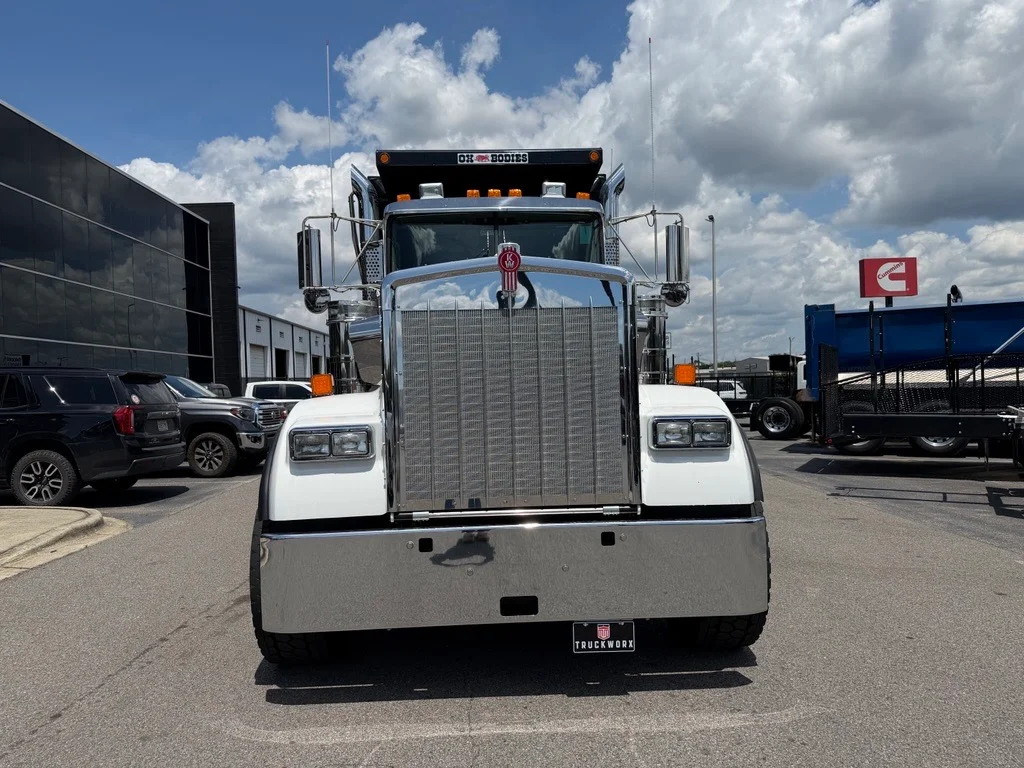 2027 Kenworth W900 in Birmingham, AL — photo 3