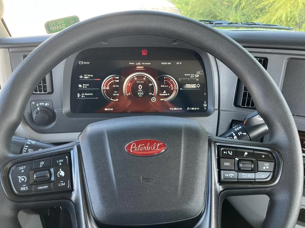 2027 Peterbilt 579 in Rochester, MN — photo 10