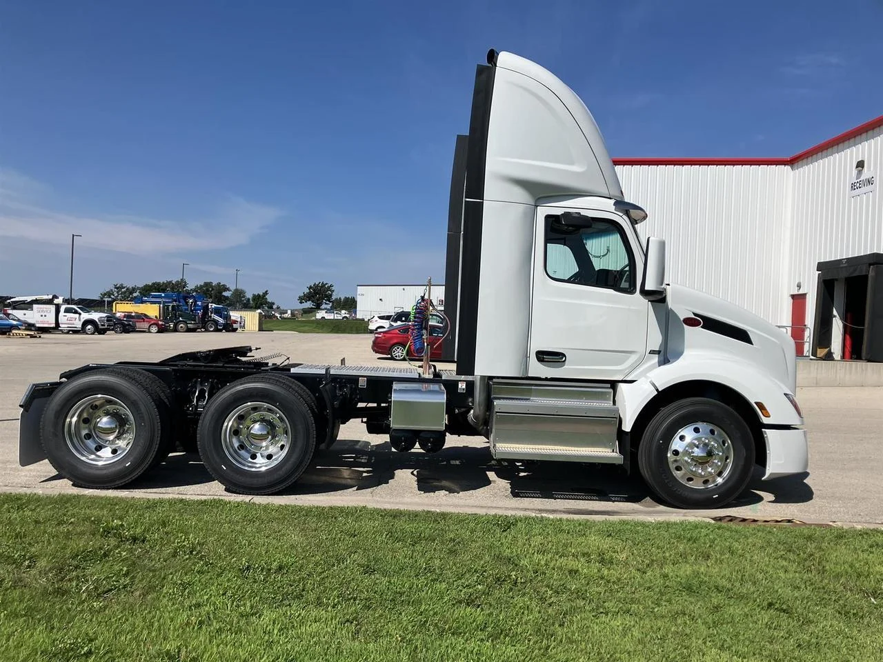 2027 Peterbilt 579 in Rochester, MN — photo 4