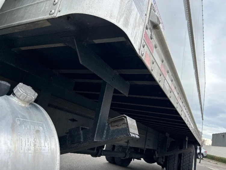 2022 International MV - image 5