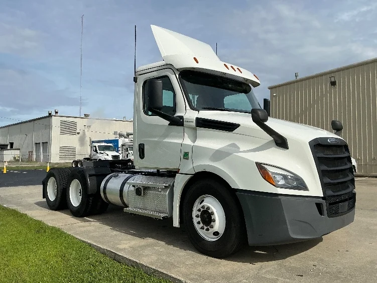 2020 Freightliner Cascadia