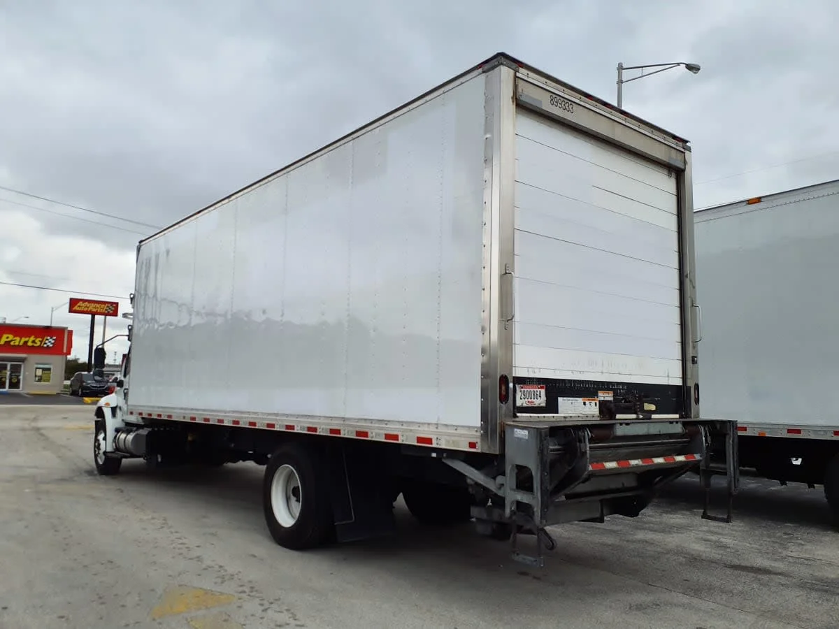 2019 International MV - image 6