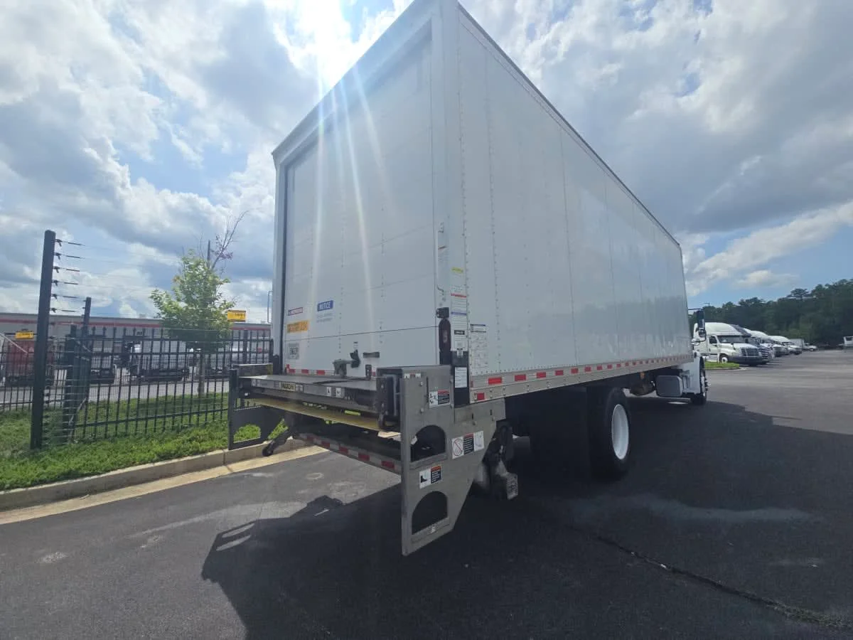 2022 Freightliner M2 106 in Atlanta, GA — photo 4