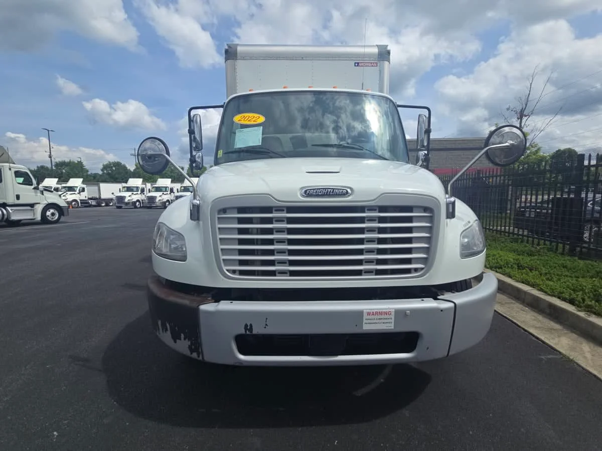 2022 Freightliner M2 106 in Atlanta, GA — photo 2