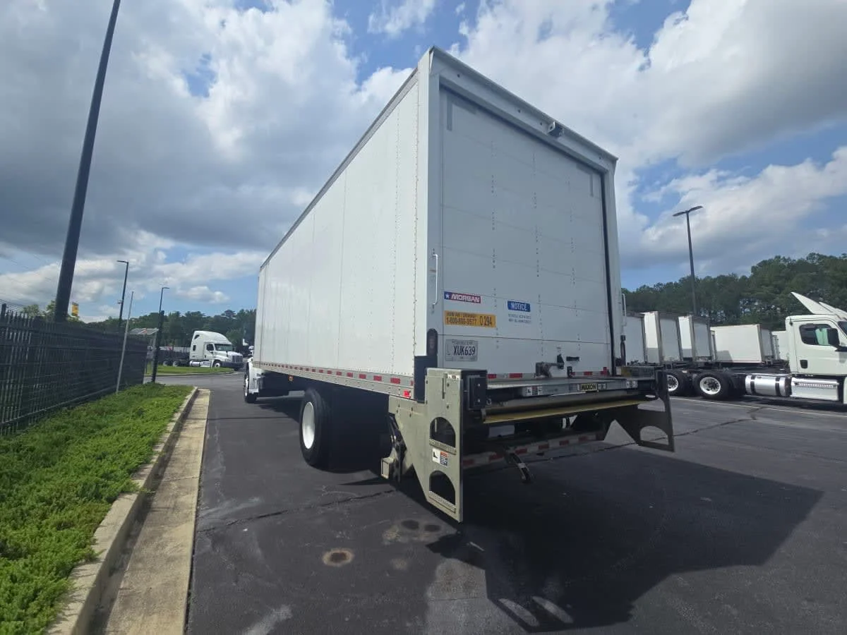 2022 Freightliner M2 106 in Atlanta, GA — photo 6