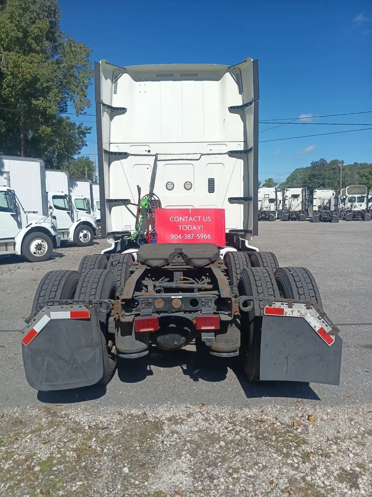 2019 International LT in Jacksonville, FL — photo 5