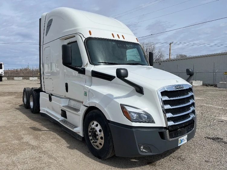 2021 Freightliner Cascadia in Piqua, OH