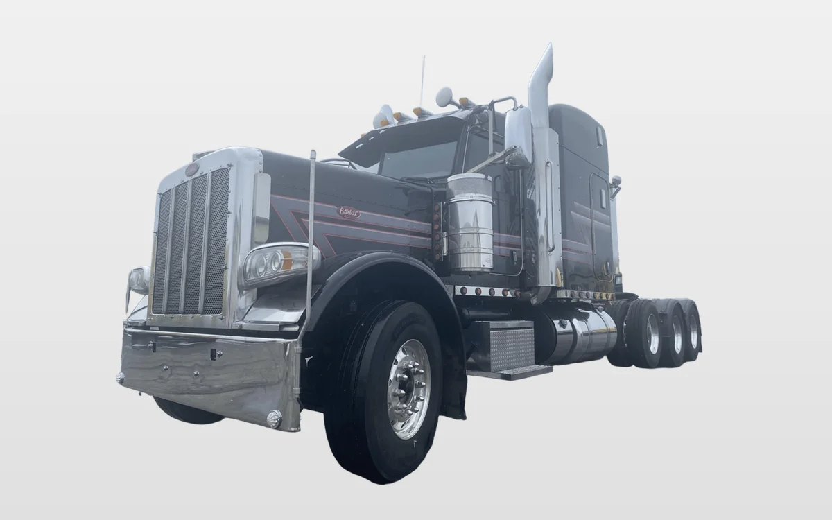 2015 Peterbilt 389 - image 1