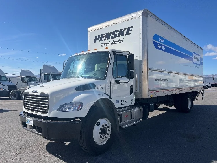 2023 Freightliner M2 106 in El Paso, TX — photo 3