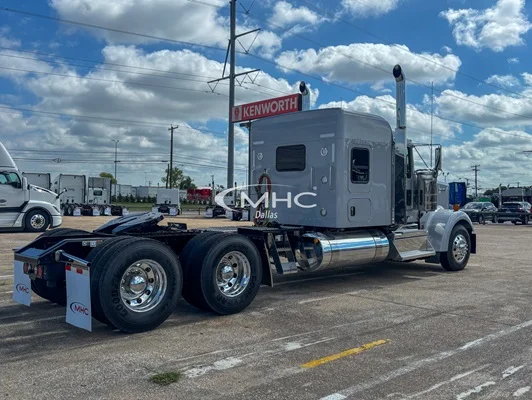 2027 Kenworth W900 in Dallas, TX — photo 4