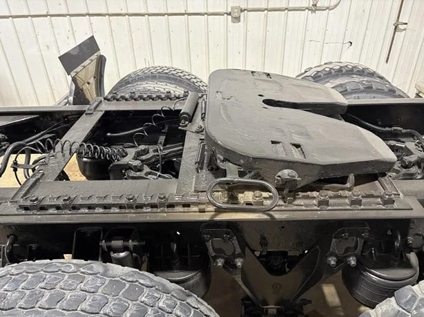 2013 Kenworth W900 - image 11