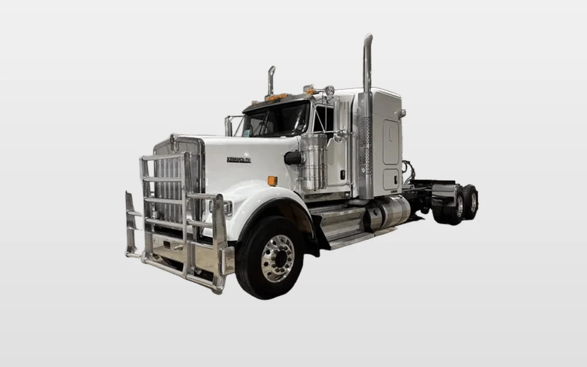 2013 Kenworth W900 - image 1