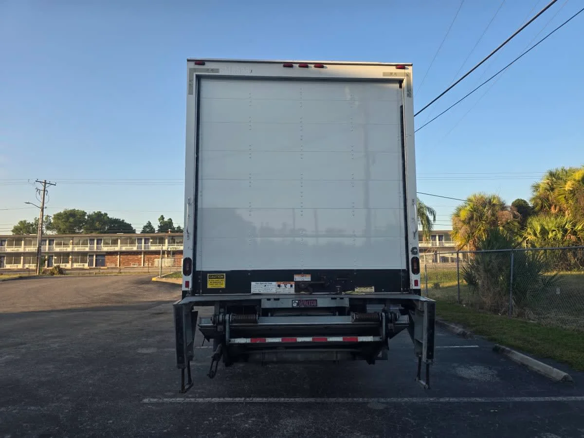 2020 International MV in Tampa, FL — photo 5