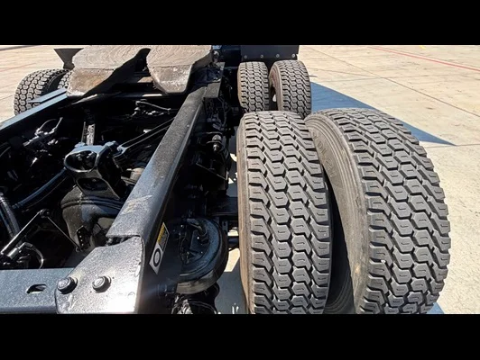 2023 Kenworth T680 in El Paso, TX — photo 12