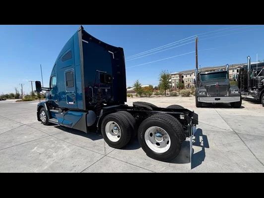 2023 Kenworth T680 in El Paso, TX — photo 15