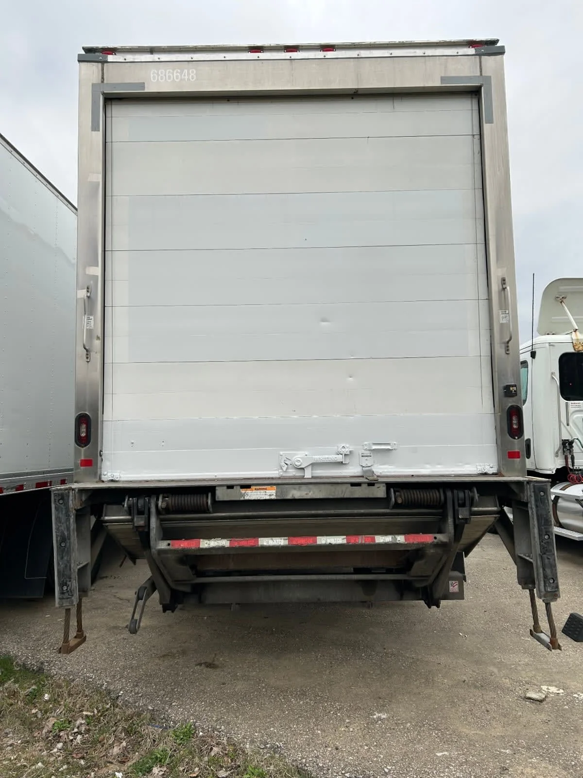 2018 International 4300 in West Chester, OH — photo 5