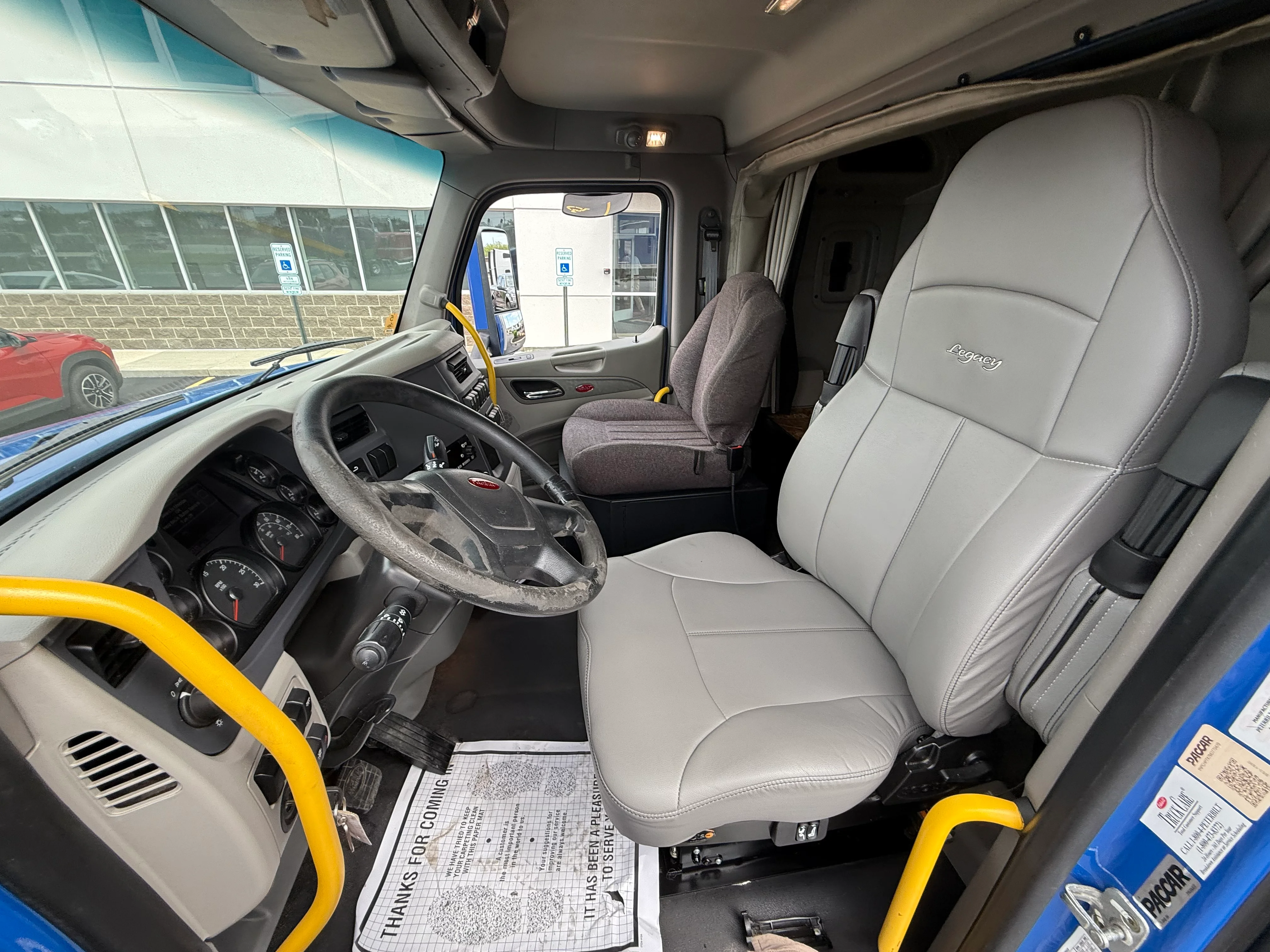 2021 Peterbilt 567 in Cincinnati, OH — photo 16