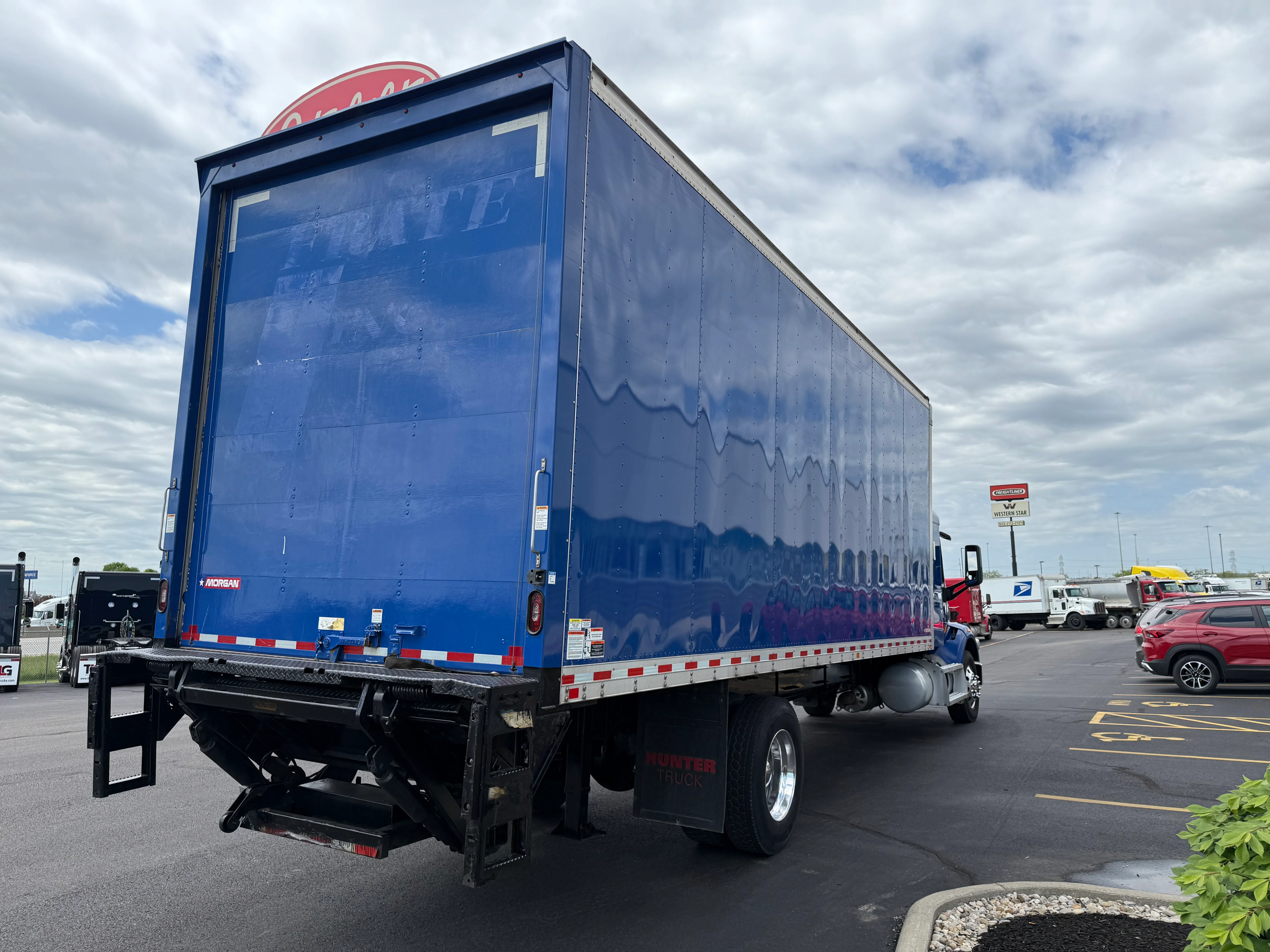 2021 Peterbilt 567 in Cincinnati, OH — photo 5
