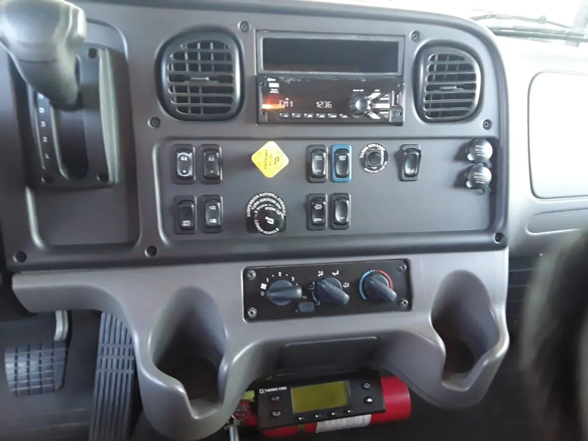 2020 Freightliner M2 106 in Hilliard, OH — photo 11