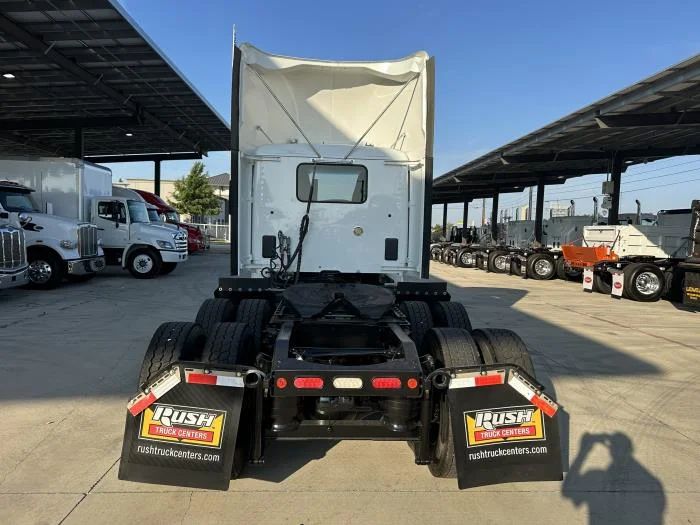 2020 Peterbilt 579 - image 5