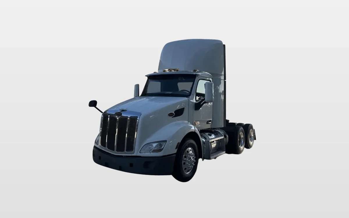 2020 Peterbilt 579 - image 1