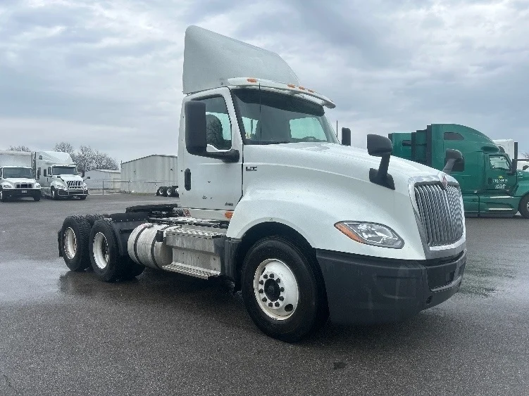 2019 International LT in Akron, OH