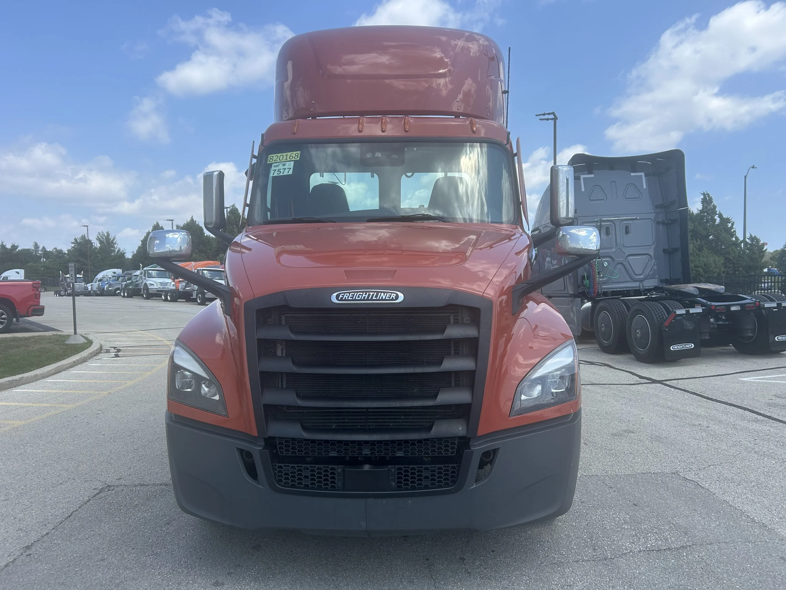 2024 Freightliner Cascadia in Milwaukee, WI — photo 2