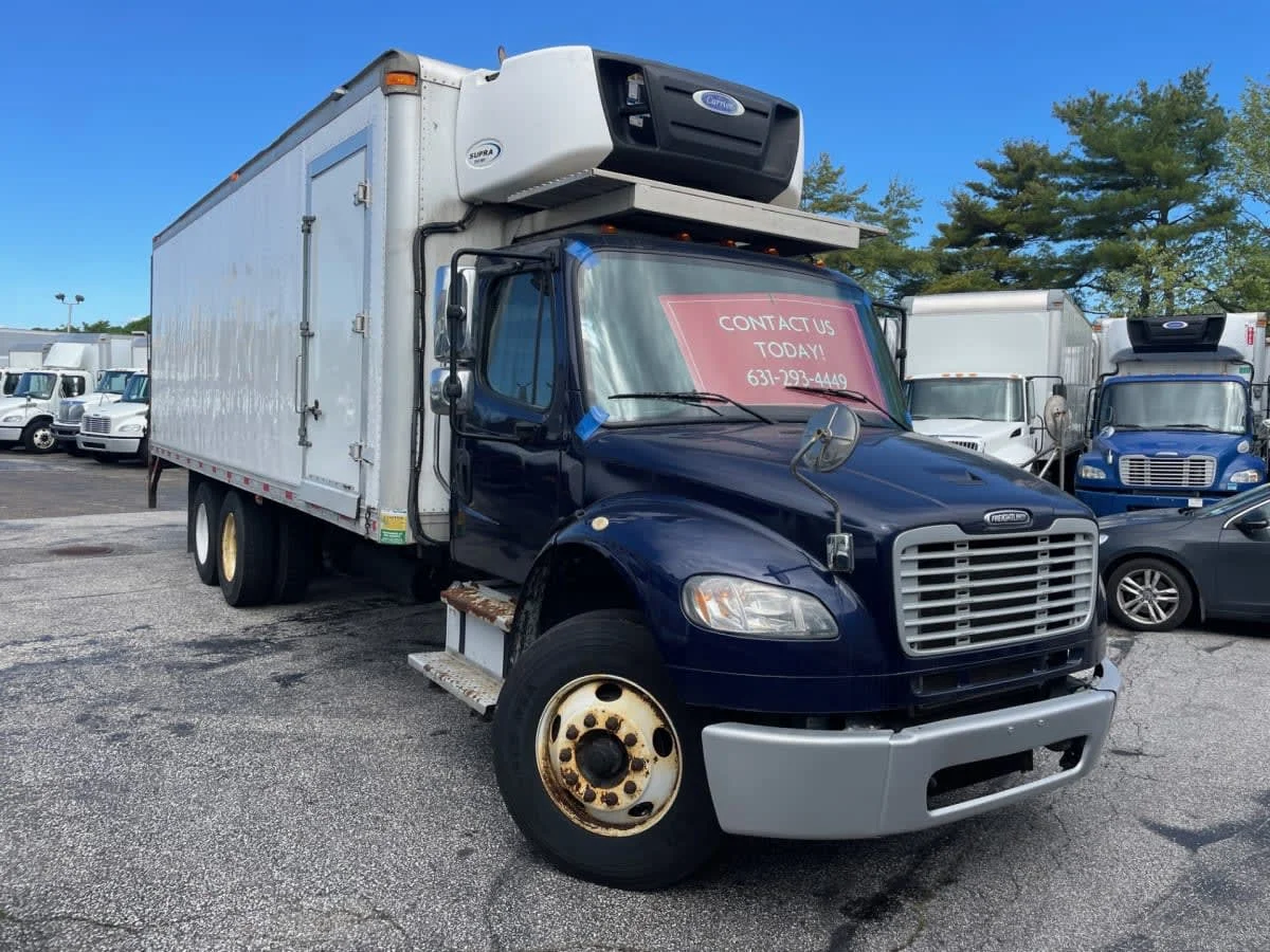 2019 Freightliner M2 106 - image 3