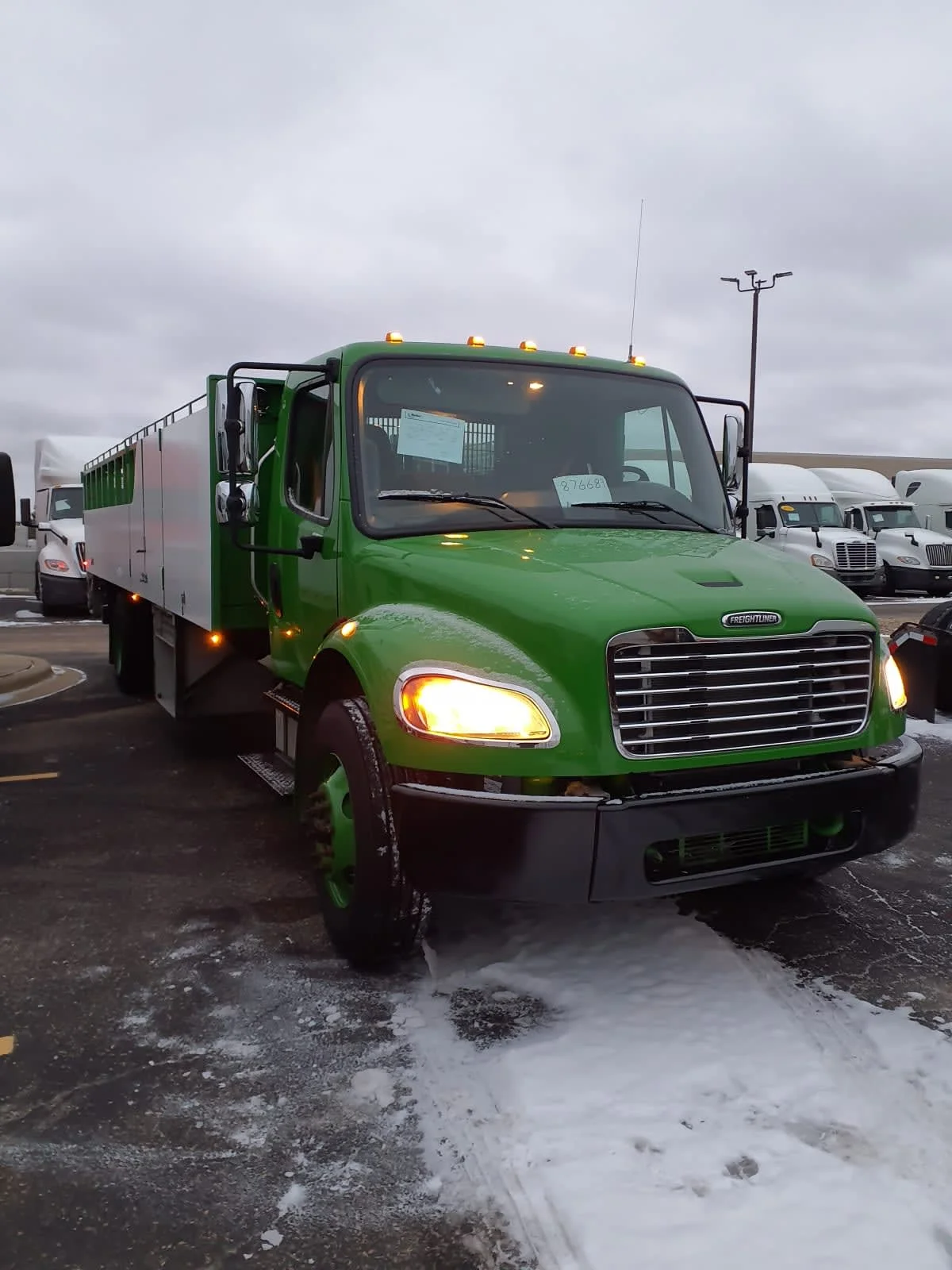 2019 Freightliner M2 106 in Bolingbrook, IL — photo 3