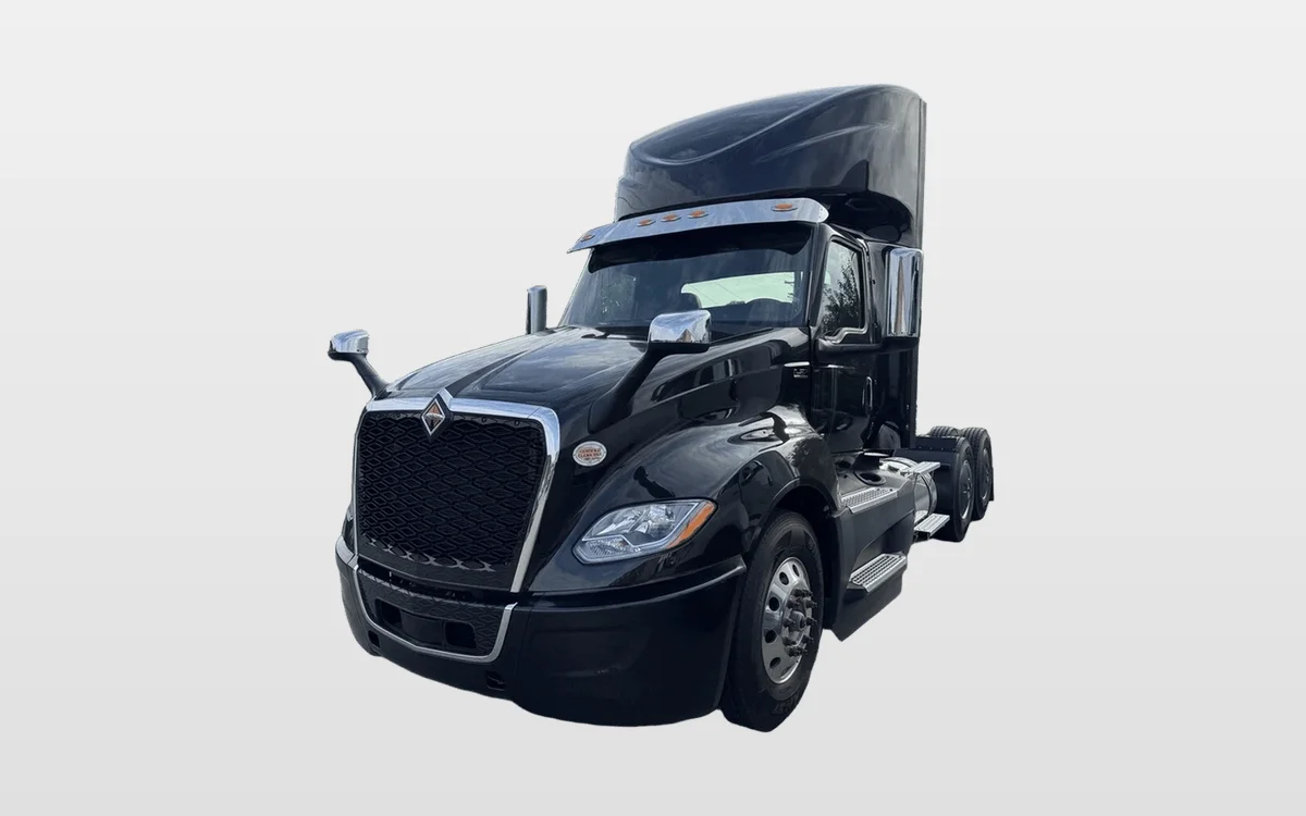 2024 International LT - image 1