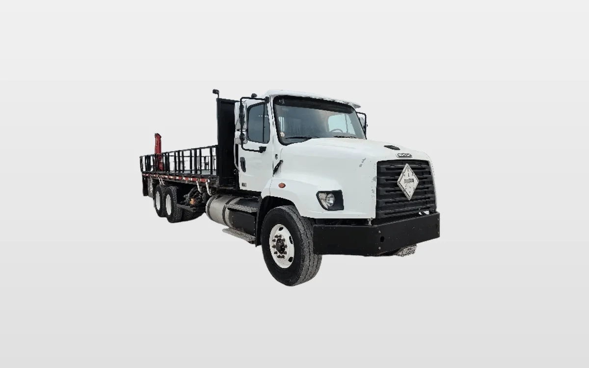 2016 Freightliner 114SD - image 1