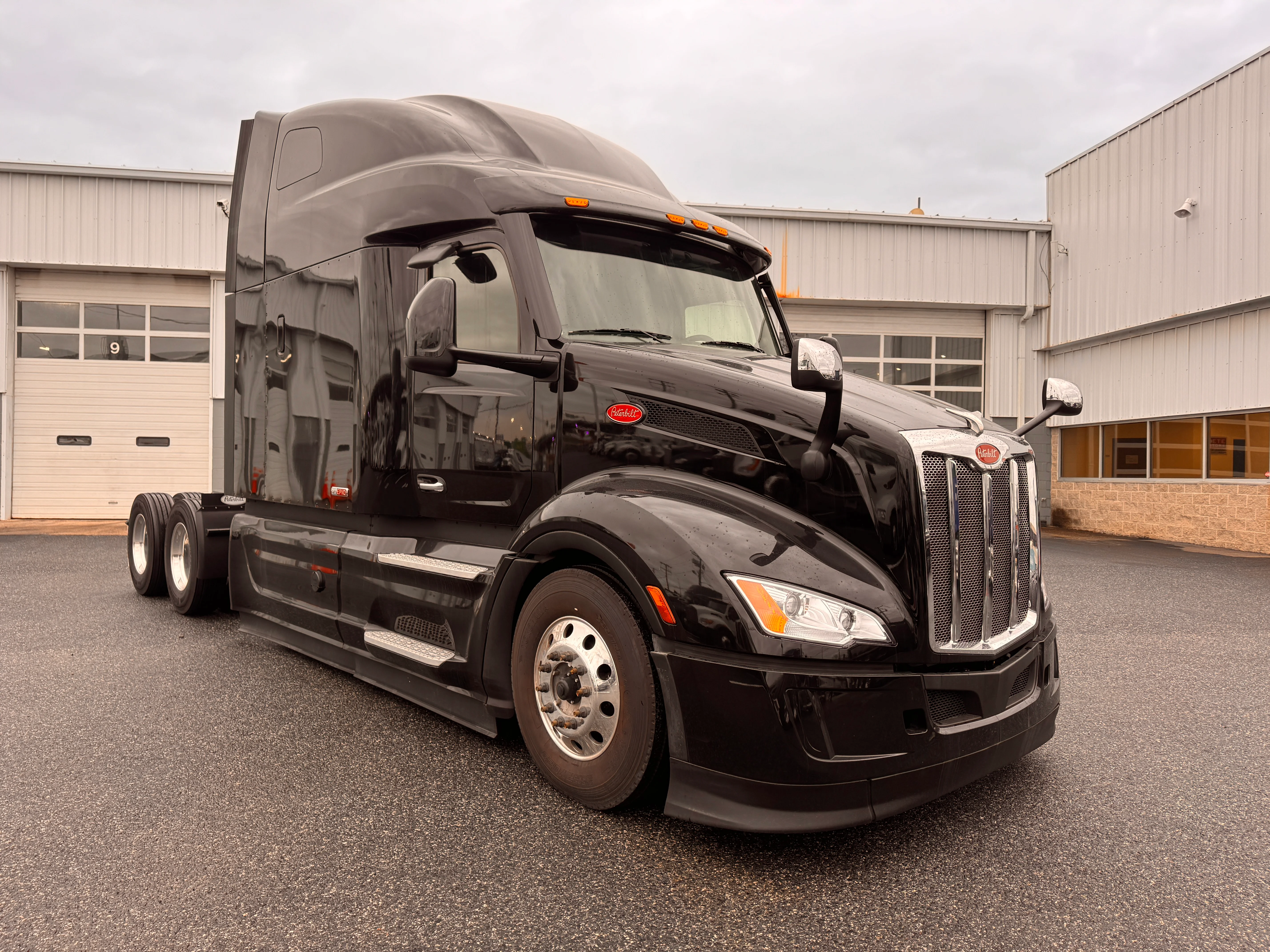 2026 Peterbilt 579 in Richmond, VA — photo 4