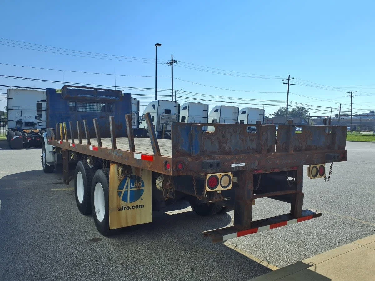 2017 Freightliner M2 106 in Cleveland, OH — photo 6