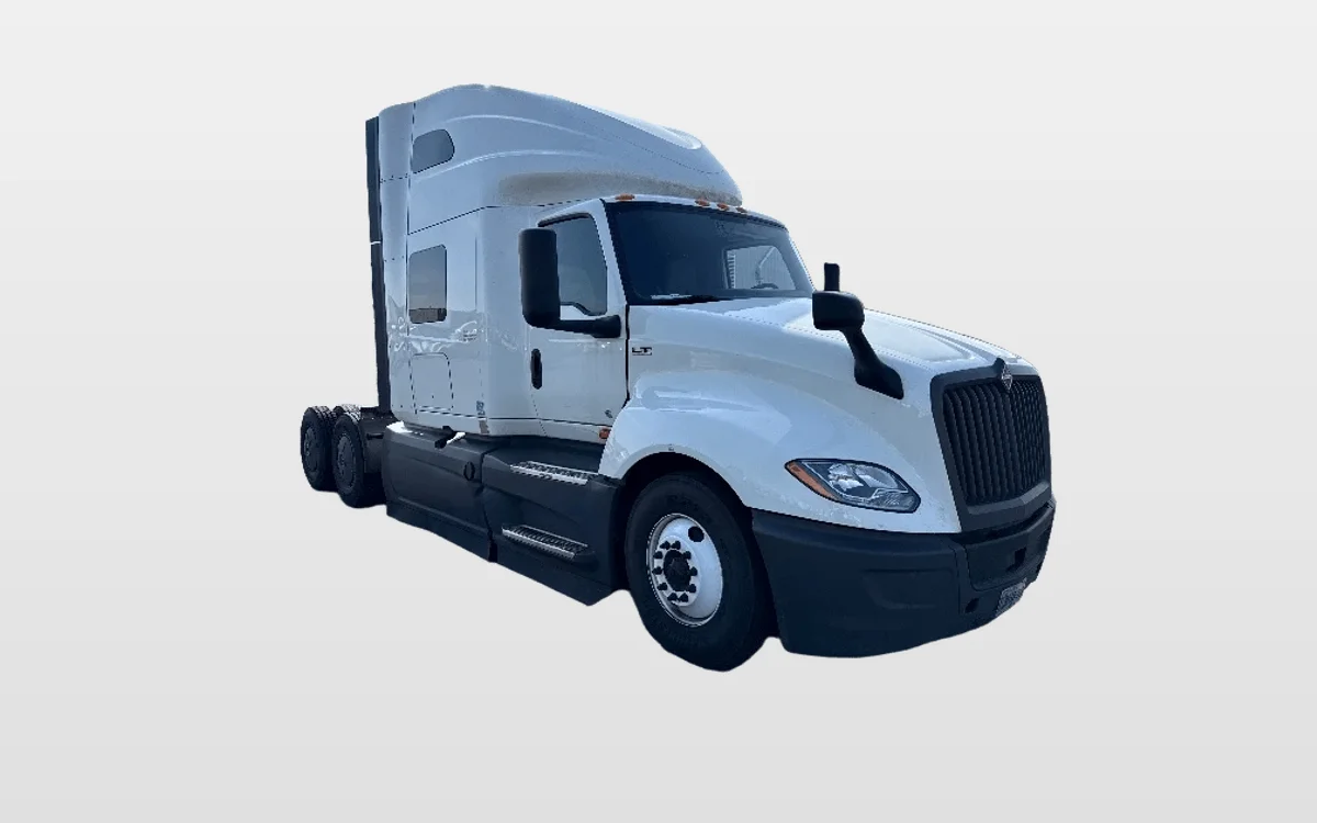 2023 International LT - image 1