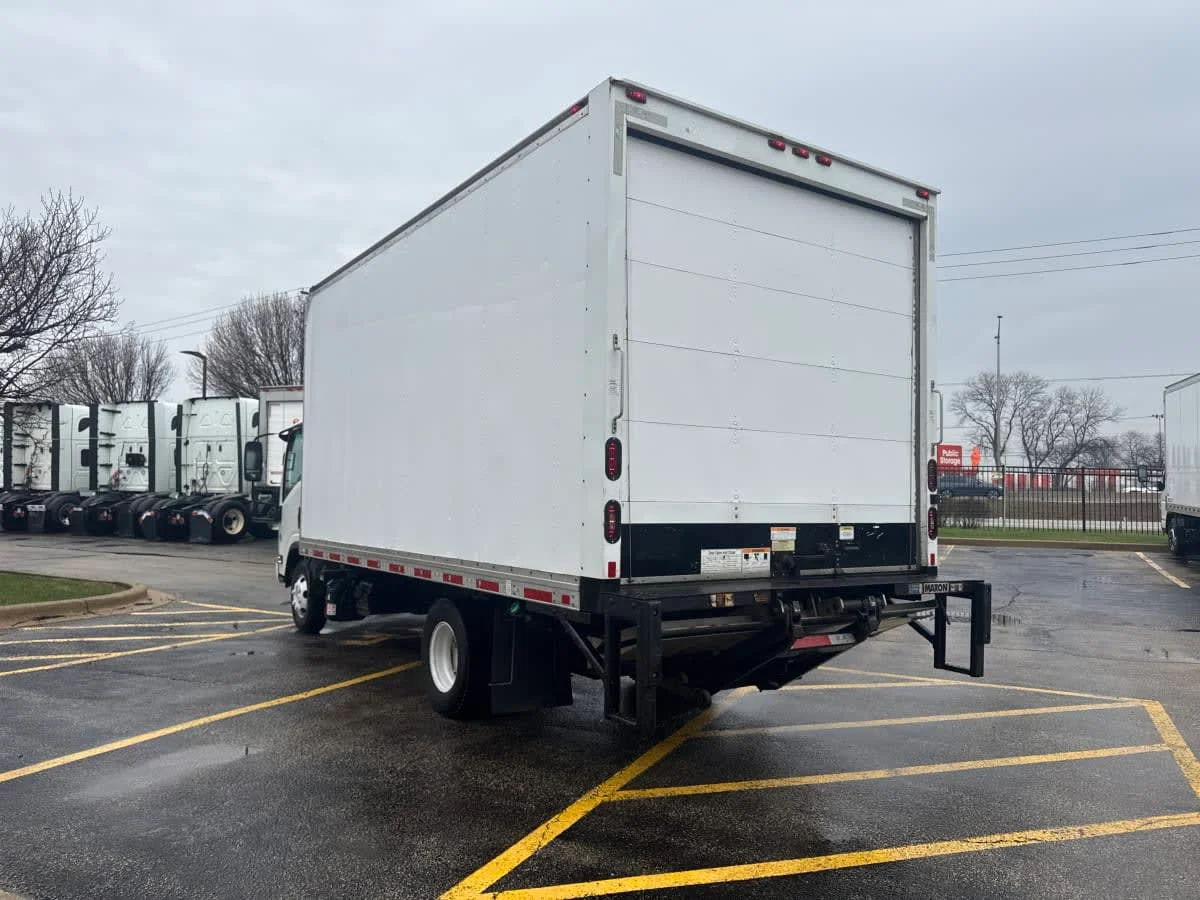 2019 Isuzu NPR - image 6