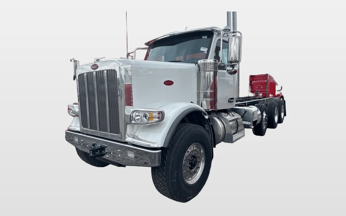 2025 Peterbilt - image 1