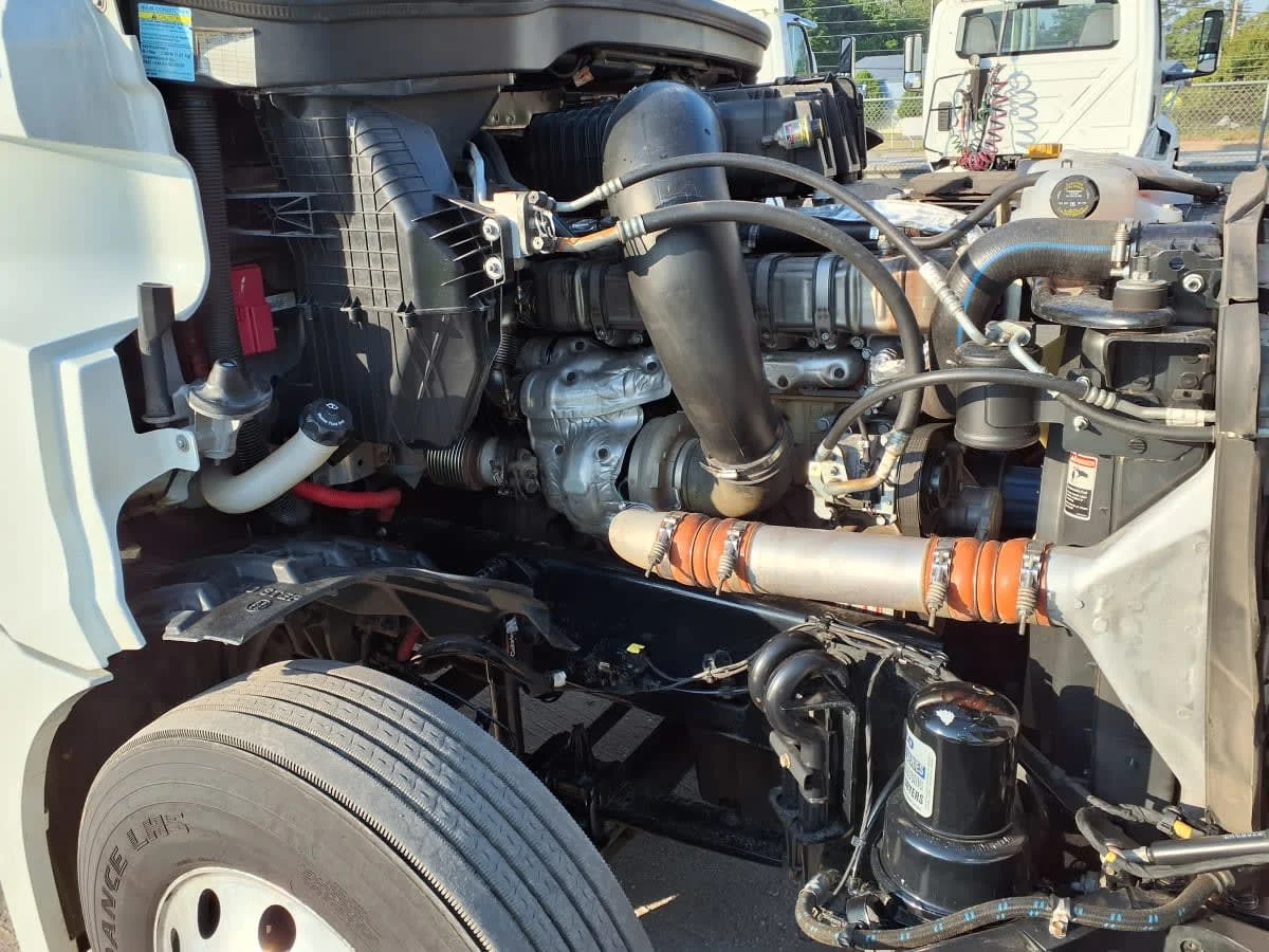 2020 Freightliner Cascadia in Greenville, SC — photo 14