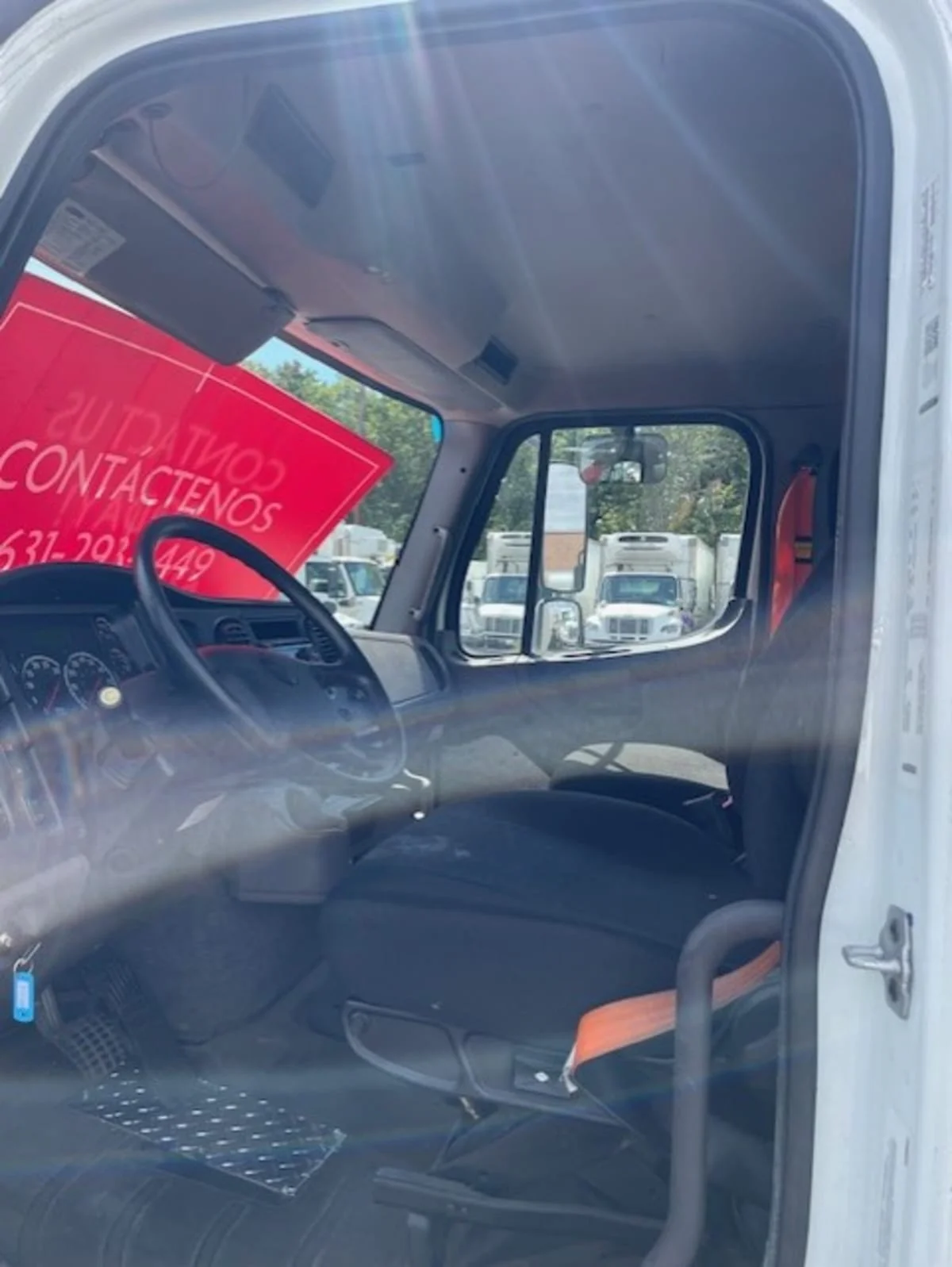 2019 Freightliner M2 106 in Farmingdale, NY — photo 7
