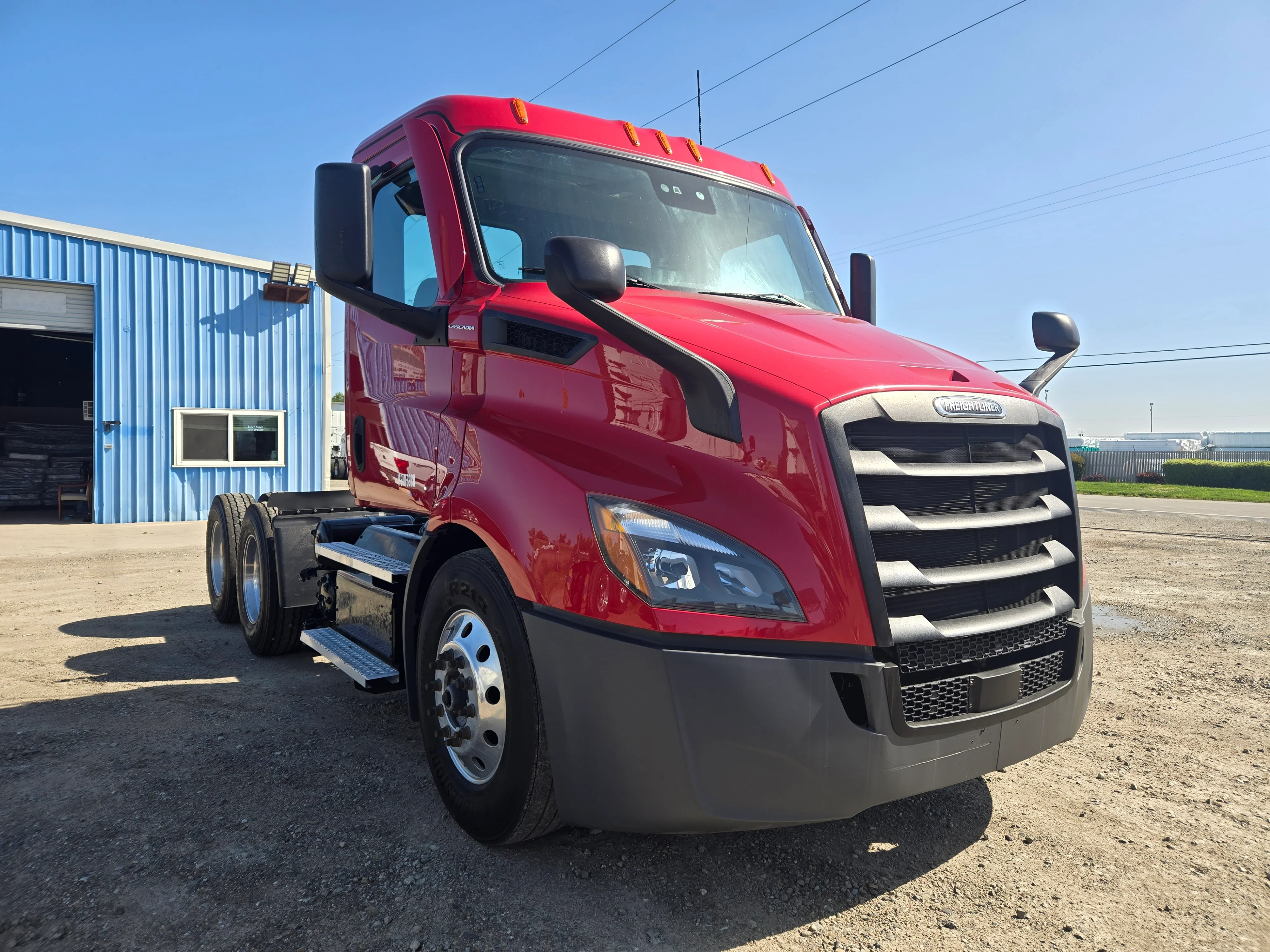 2021 Freightliner Cascadia in French Camp, CA — photo 3