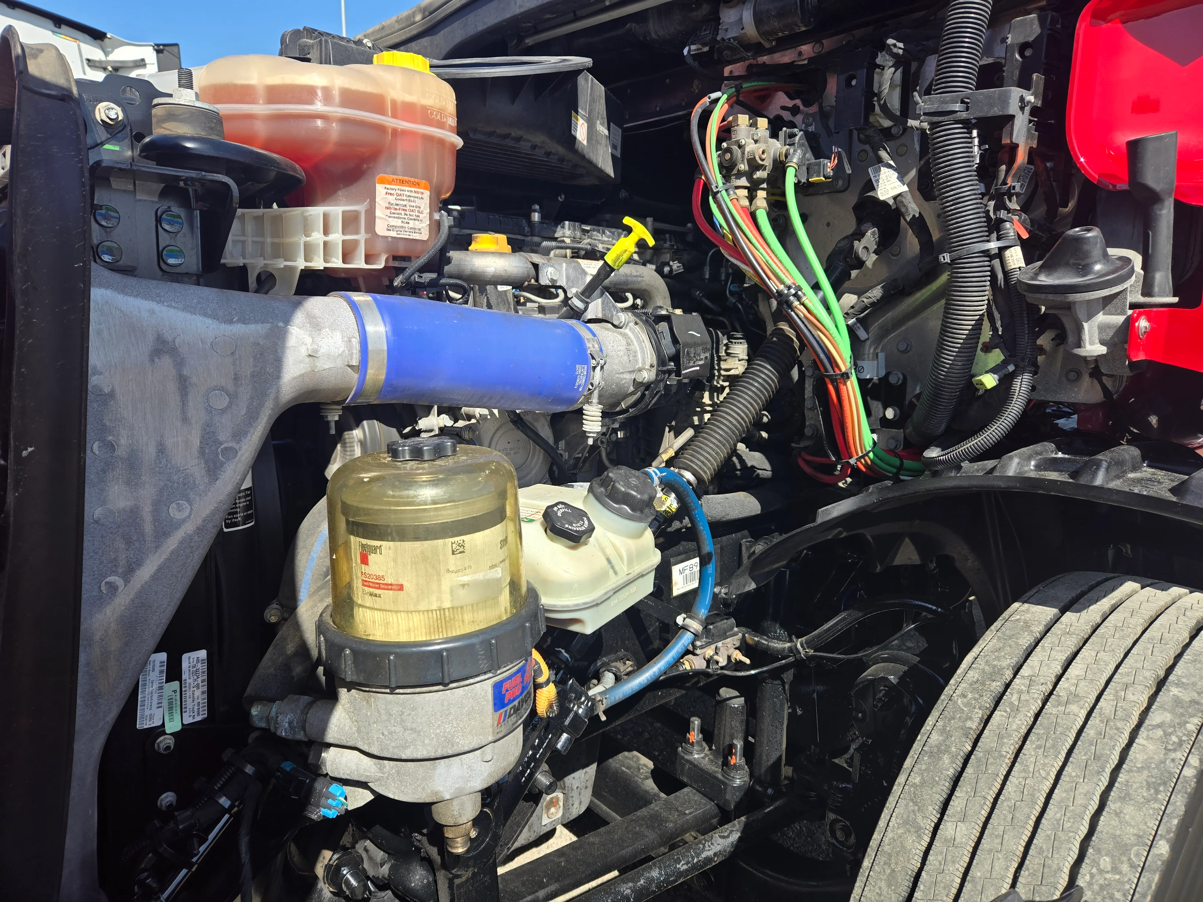 2021 Freightliner Cascadia in French Camp, CA — photo 11