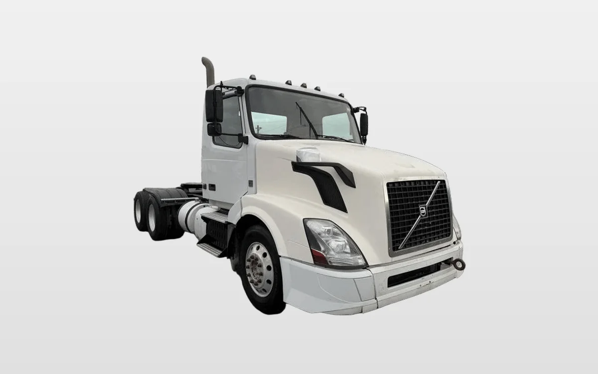 2017 Volvo VNL 300 - image 1