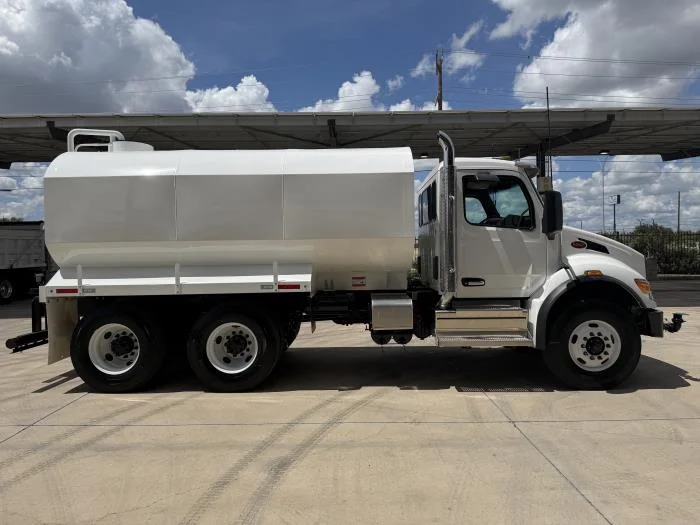 2027 Peterbilt 548 — photo 8