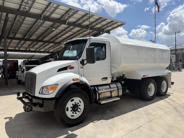 2027 Peterbilt 548 — photo 3