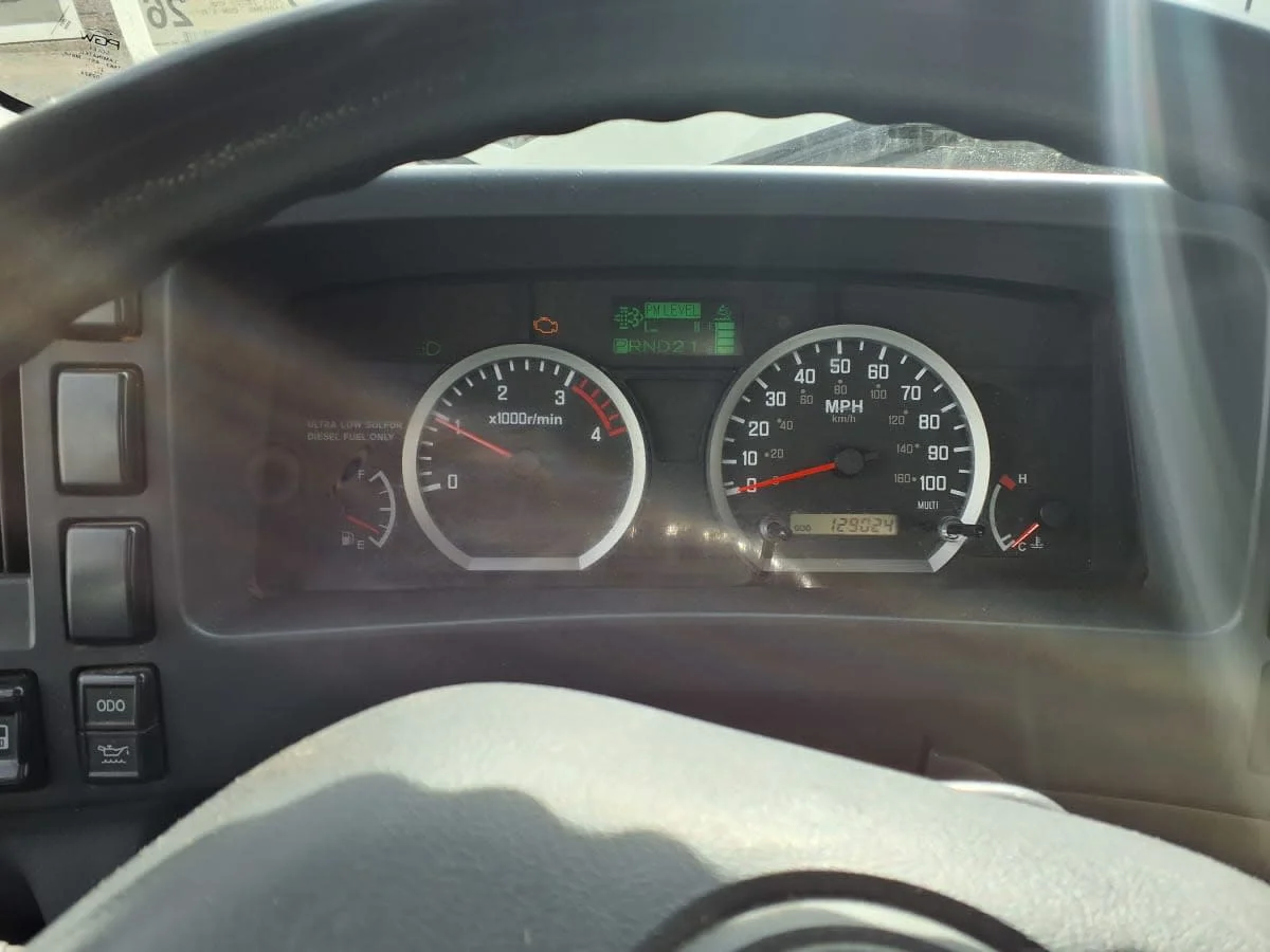 2015 Isuzu NPR - image 12